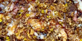 PIZZERÍA PARADA ITALIA Y BABALÚ, ¿pizza carnívora o vegetariana?